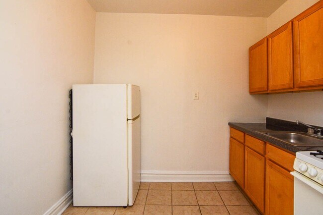 Foto del edificio - 4842 N Damen Ave