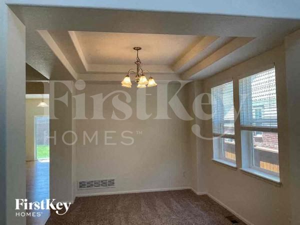 Building Photo - 25028 E Canal Pl