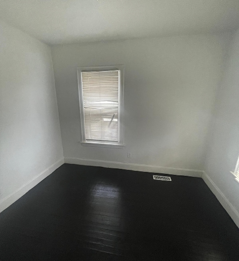 Building Photo - 1733 Kansas Ave