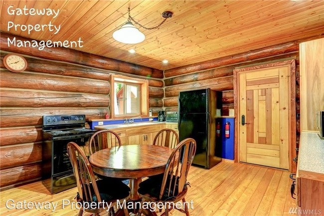 Building Photo - 1 br, 1 bath House - 541 N DUCKABUSH DRIVE N