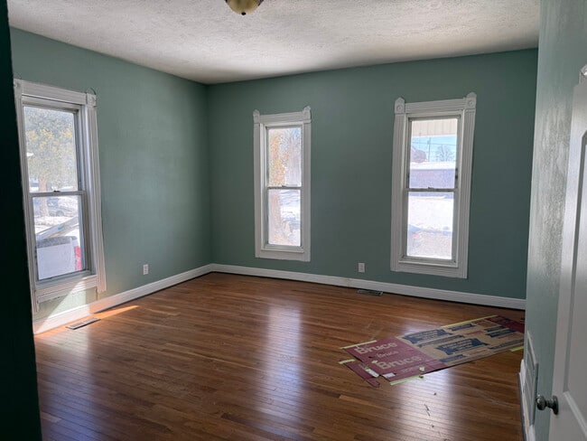 Foto del edificio - 900 Cherry St