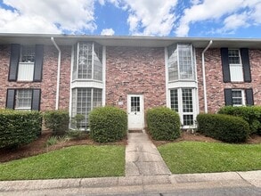 Building Photo - 5225 Clemson Ave