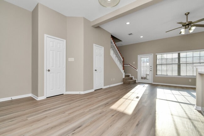 Foto del edificio - 2347 Bermuda Shores Dr