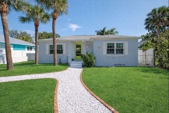 Building Photo - 741 Lantana Ave