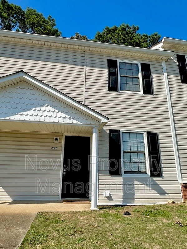 Building Photo - 623 South St