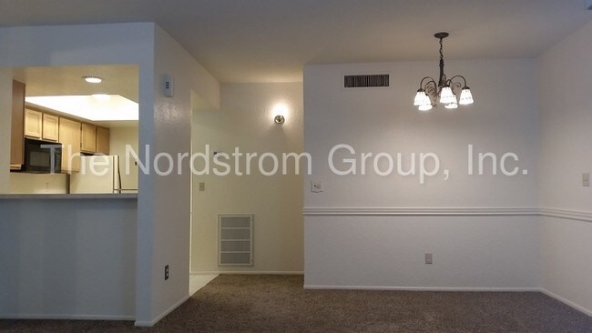 Building Photo - 4281 N River Grove Cir