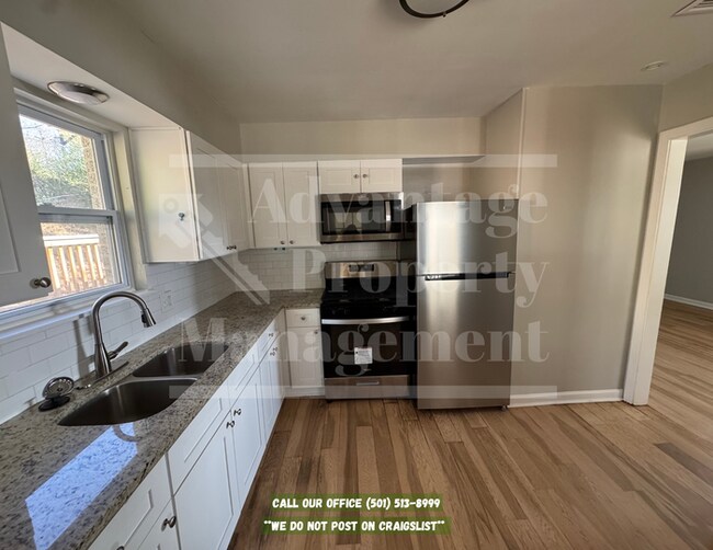 Foto del edificio - First Month Free; Move-In Special!