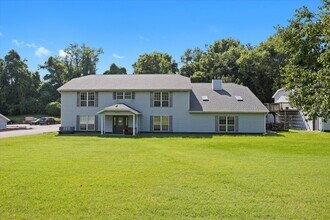 Building Photo - 2105 N Keebler Ave