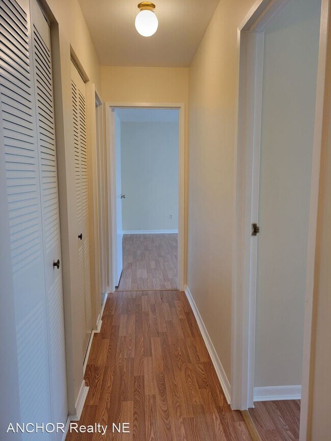 Foto del edificio - 2 br, 1 bath House - 50-103 Delaire Landin...