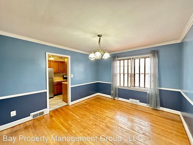 Building Photo - 3 br, 1.5 bath House - 1916 Edgewood Rd