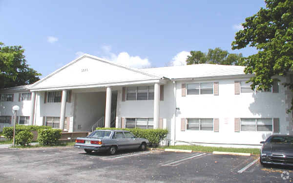 Primary Photo - 3050 Coral Springs Dr