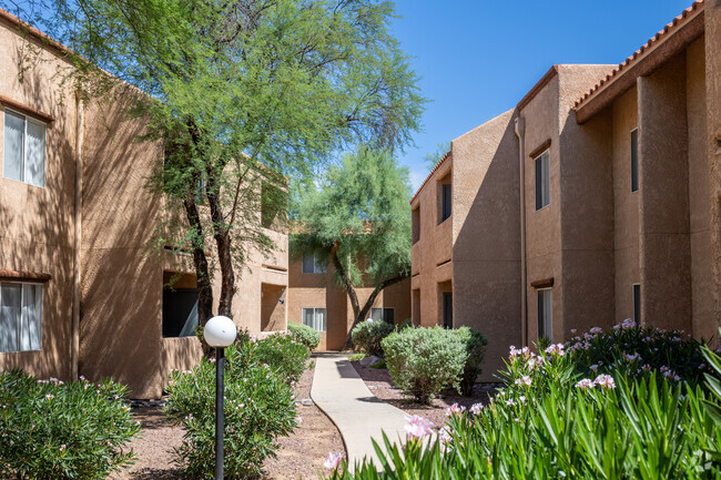 Foto del edificio - Kachina Springs Apartments