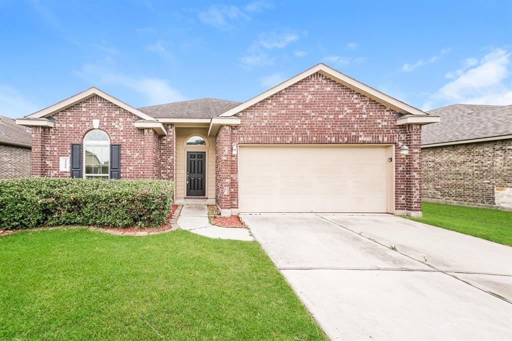 Foto principal - 22559 Stillwater Valley Ln