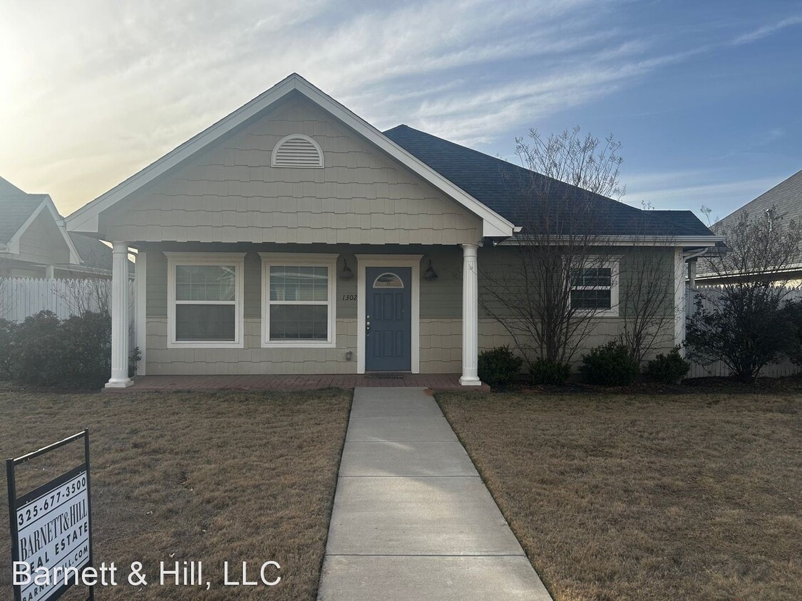 Primary Photo - 3 br, 3 bath House - 1302 Cabernet