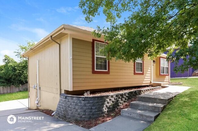 Building Photo - 1456 NW FOXBORO RD, BLUE SPRINGS, MO 64015
