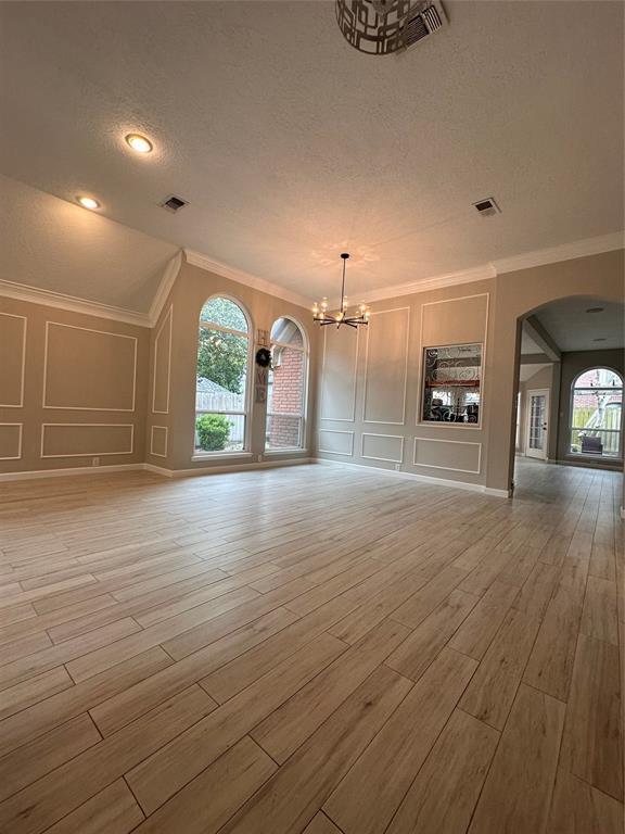 Foto del edificio - 1326 W Forest Dr