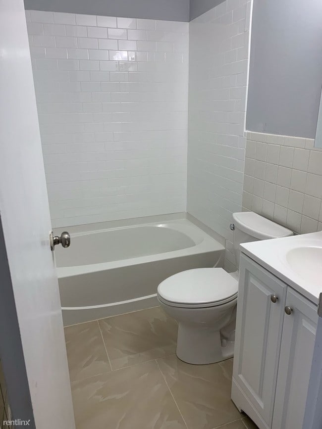 Building Photo - 2 br, 2 bath Apartment - 30 Victory St Unit 8