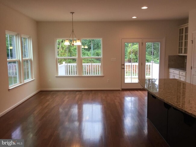 Building Photo - 10749 Hinton Wy