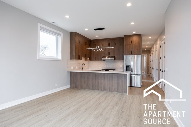 Photo - 3738 S Calumet Ave Apartment