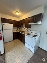 Building Photo - 715 6th St