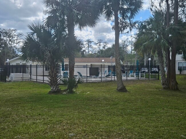 Photo - 1600 Big Tree Rd Townhome