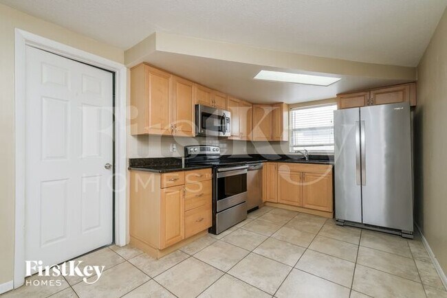 Foto del edificio - 3206 Coldwell Dr