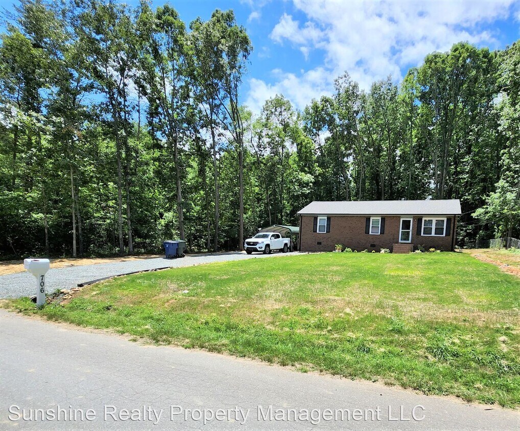 706 Broad St, Gibsonville, NC 27249 House Rental in Gibsonville, NC