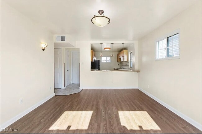Photo - 3836 W 117th St (Cleveland, OH) Apartment