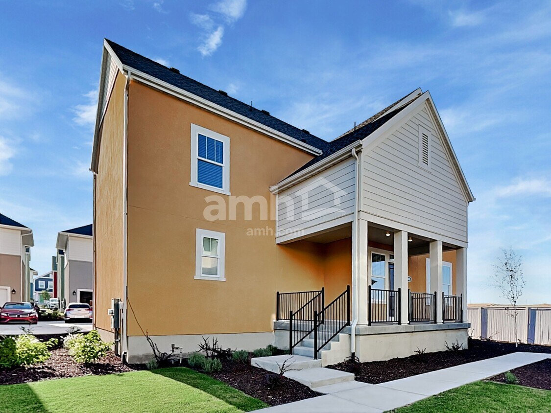 Primary Photo - 6088 W Copper Hawk Dr