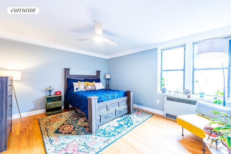 Primary Photo - 645 E 26th St