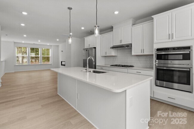 Foto del edificio - 109 Goodson Pl