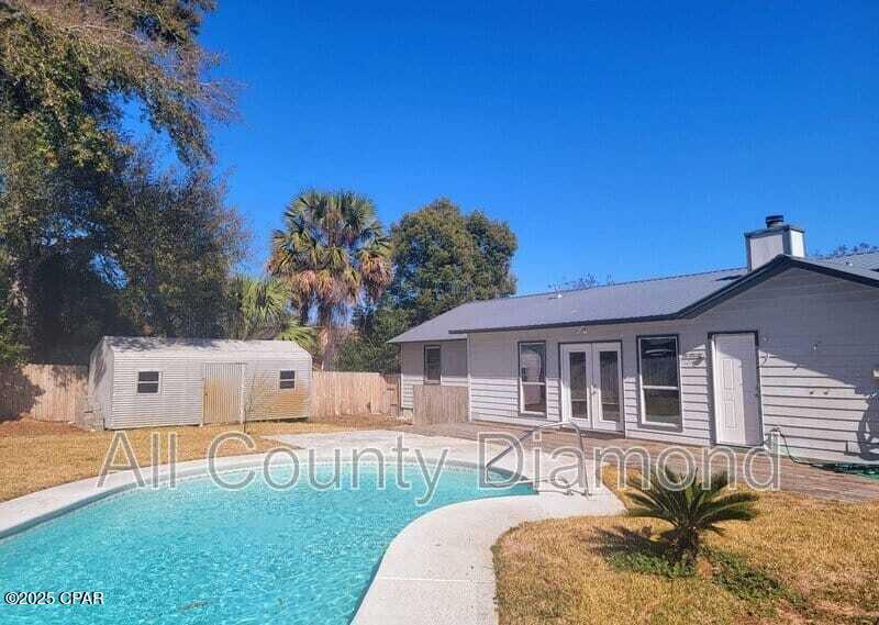 Foto principal - 215 Harris Ave