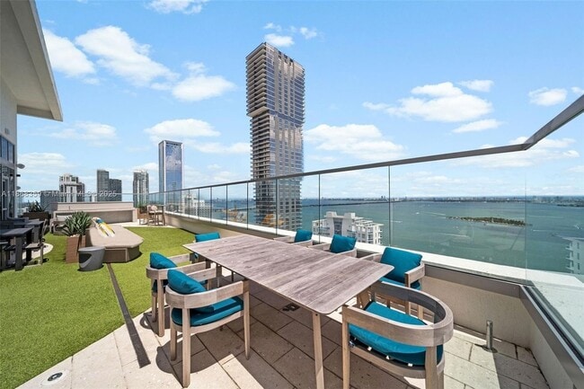 Photo - 2150 N Bayshore Dr Apartment