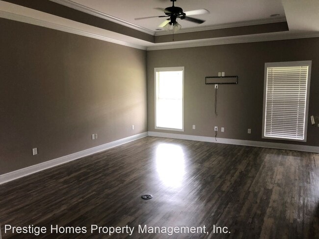 Building Photo - 3 br, 2.5 bath House - 2760 Trawick Road