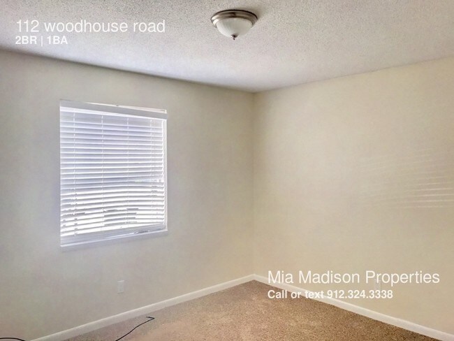 Building Photo - 112 Woodhouse Ln
