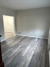 Building Photo - 1033 Wilkinson Ave