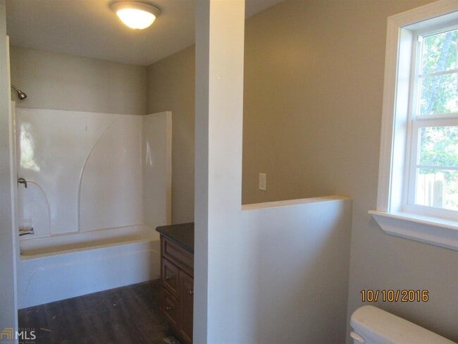 Foto del edificio - 222 S Mulberry St