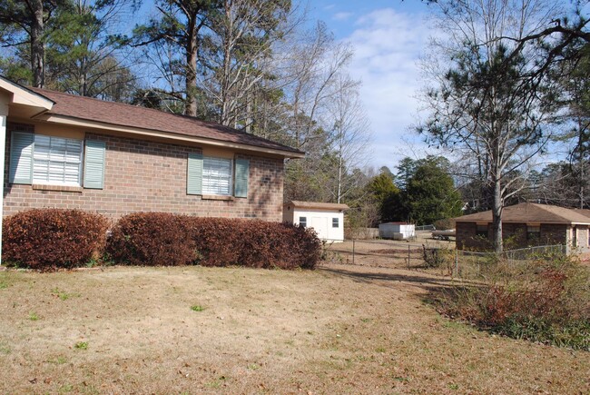 Foto del edificio - Cozy Home in Opelika Available in July!