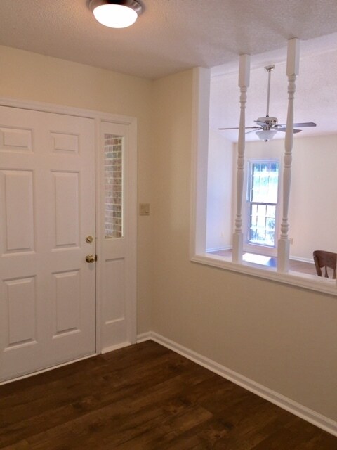 Foto del edificio - Like New Home Near Sisky YMCA