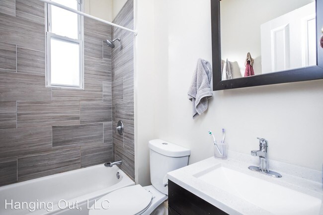 Foto del edificio - 2237 W Armitage Ave