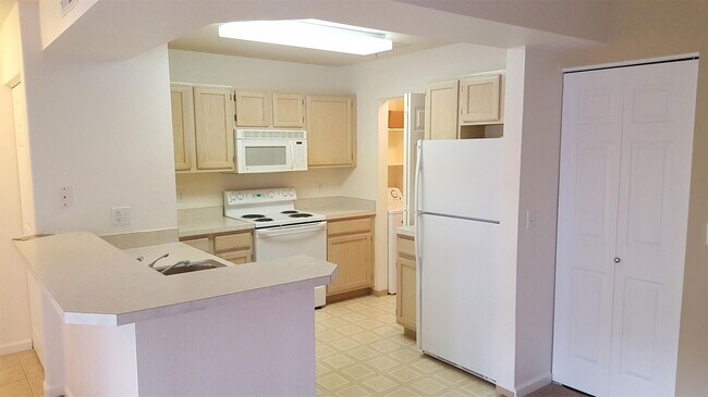 Foto del edificio - 4545 Wheaton Dr
