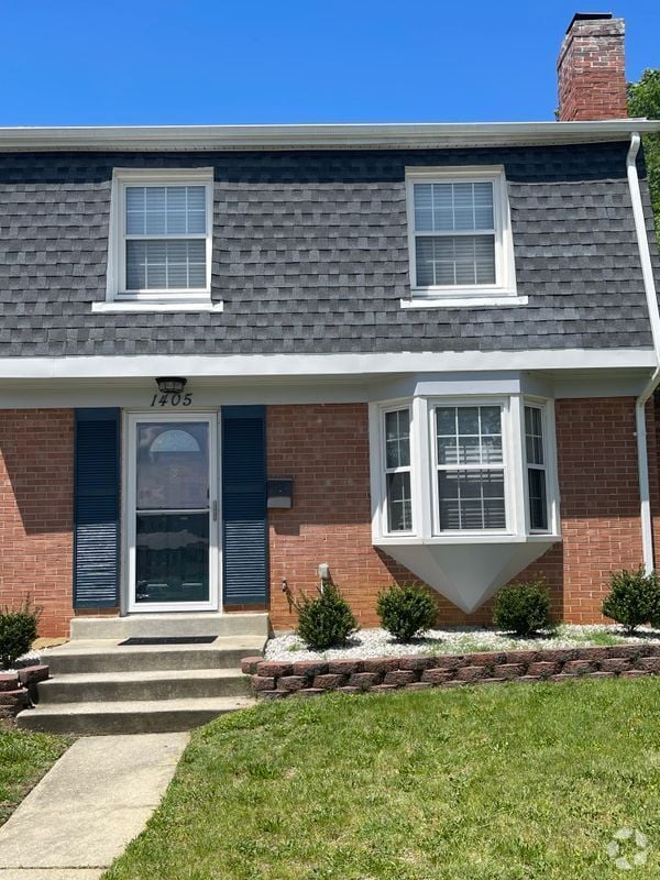 Building Photo - 1405 Potomac Heights Dr