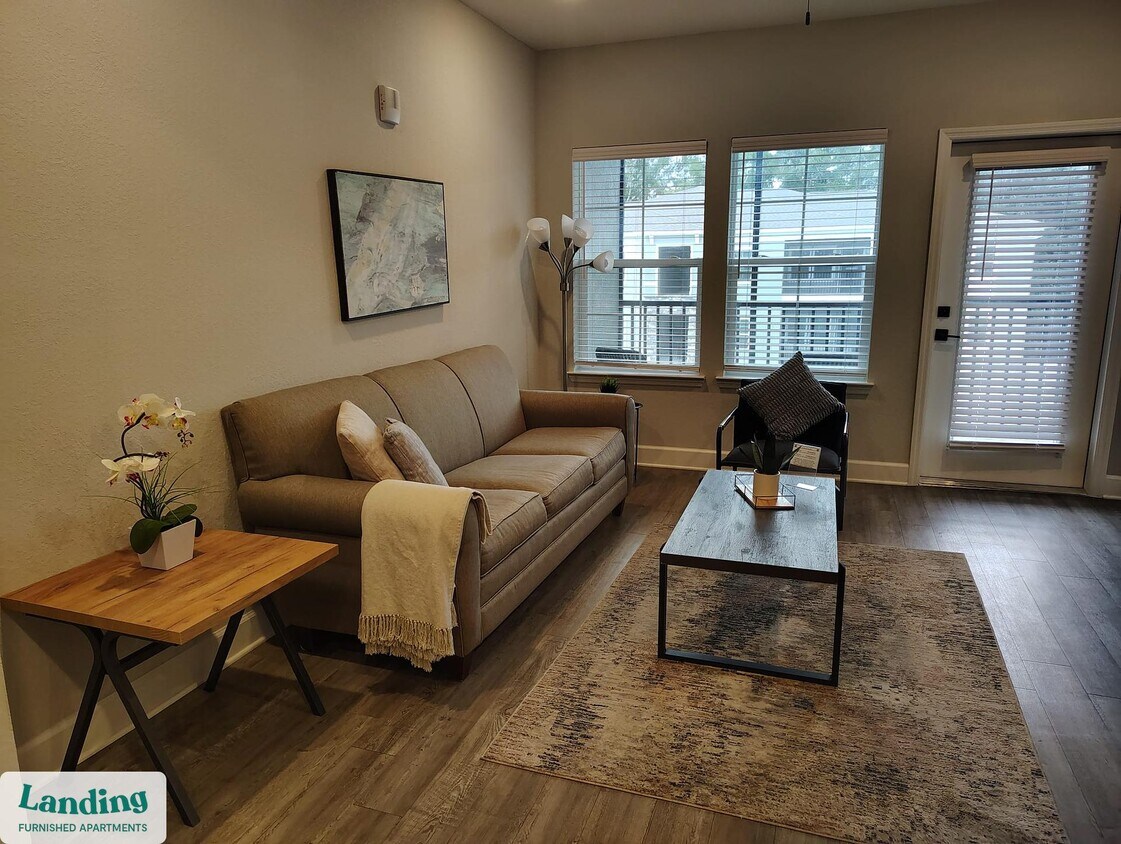 Foto principal - 120 NW 148th Terrace