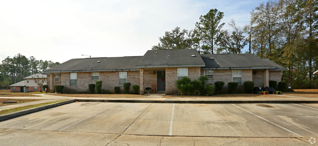 Building Photo - Triple Oaks Apartments