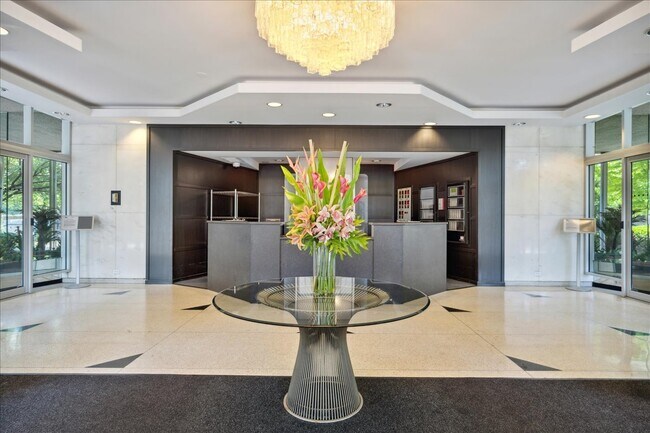 Foto del edificio - 3950 N Lake Shore Dr