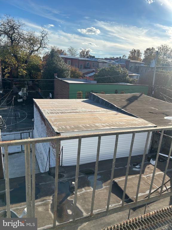 Building Photo - 1413 W Baltimore St