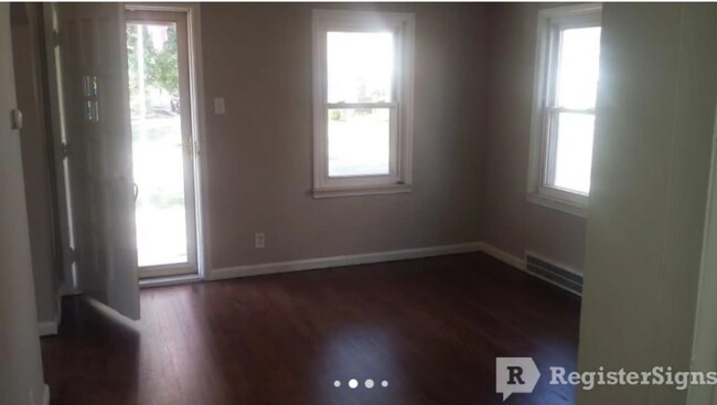 Foto del edificio - 629 Moran Ave