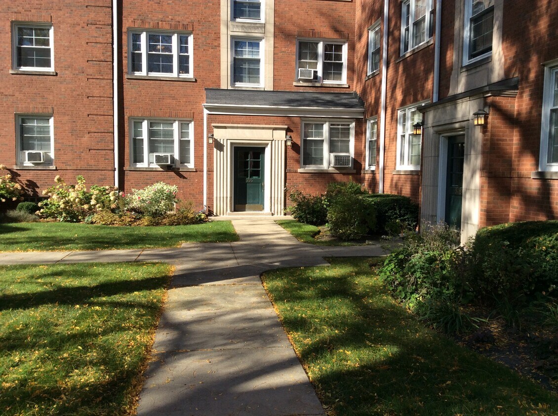 506 Bonnie Brae Pl Unit G2, River Forest, IL 60305 Condo for Rent in