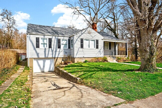 Foto del edificio - 1930 Stevens Ave