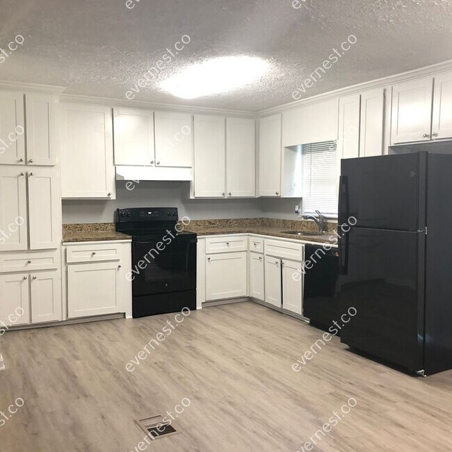 35 Meadowview Rd NW, Cartersville, GA 30121 House Rental in Cartersville, GA